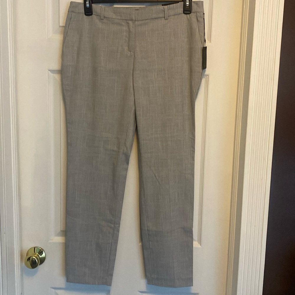 Dalia Women’s Gray Plaid Pants Trousers Sz 8 NWT